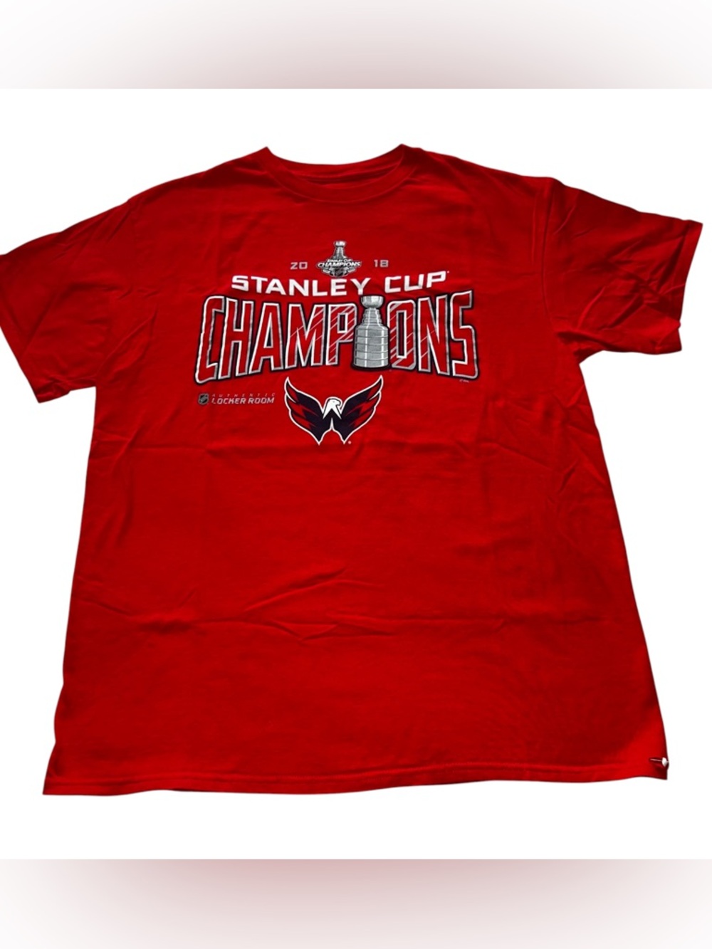 Majestic 2018 Stanley Cup Champions NHL Authentic Locker Room T-shirt
• Large